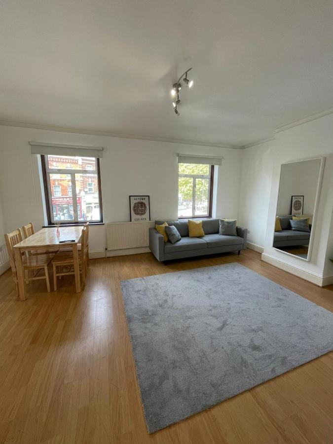 Amazing 3 Bedroom Flat Minutes From Tower Bridge Londres Exterior foto