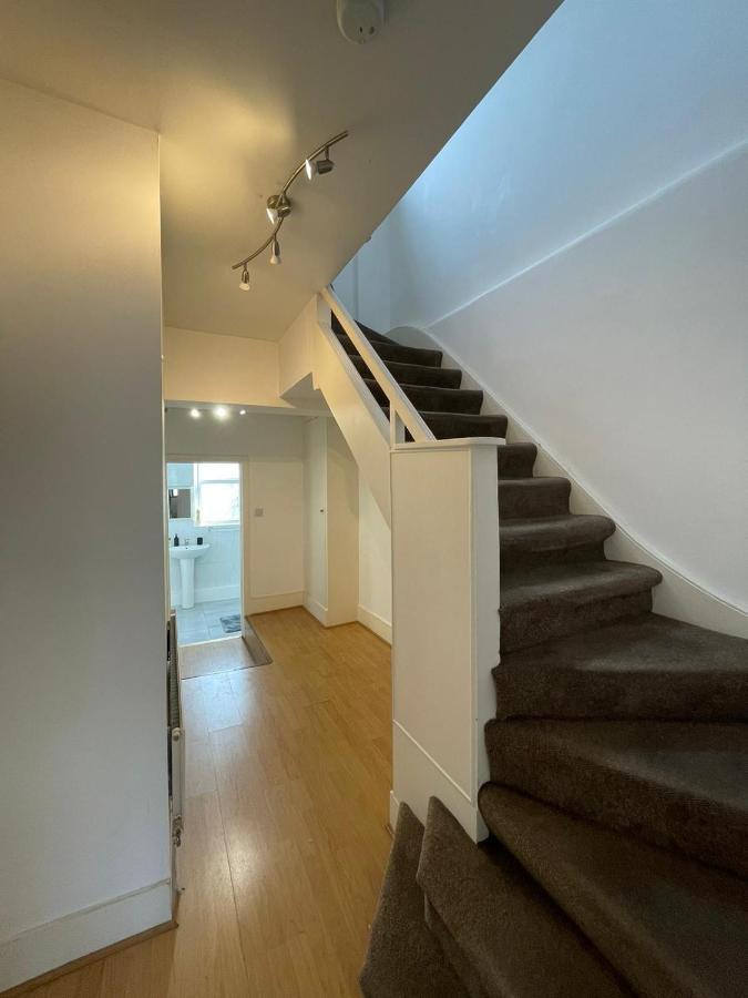 Amazing 3 Bedroom Flat Minutes From Tower Bridge Londres Exterior foto